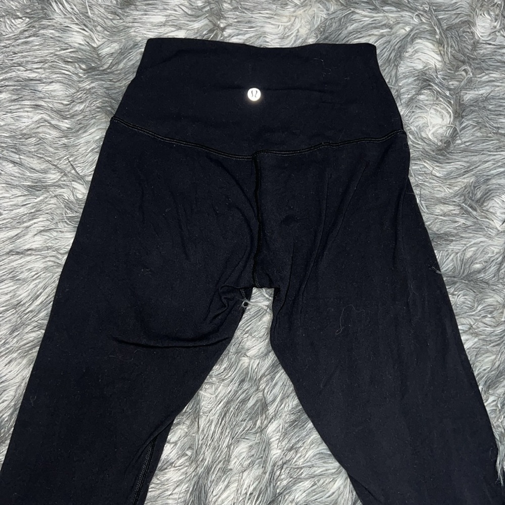 Lululemon legging - Picture 2 of 3